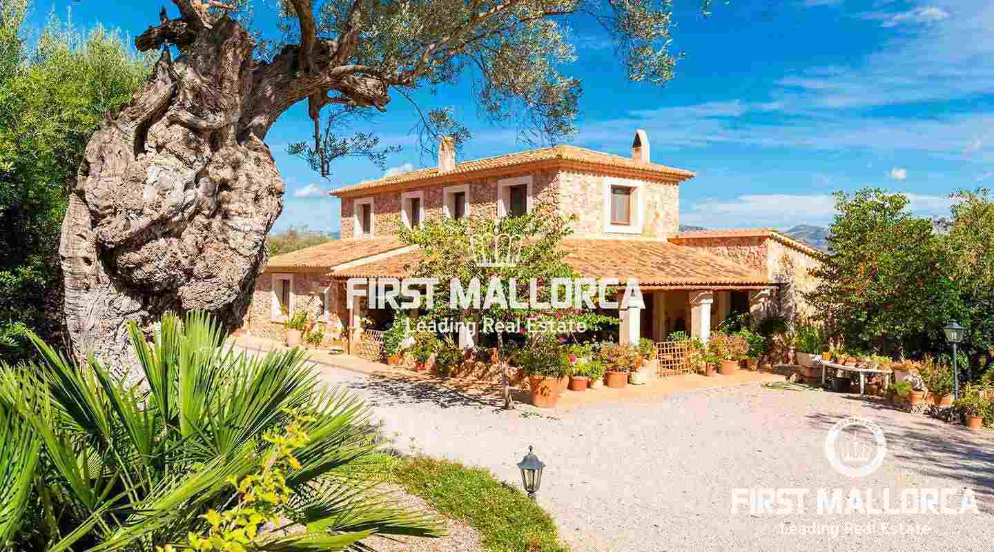 Charmante Finca bei Santa Eugènia mit Blick auf das Tramuntana-Gebirge