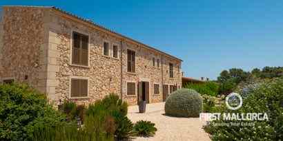 Real Estates picture 18 Ref. 63768