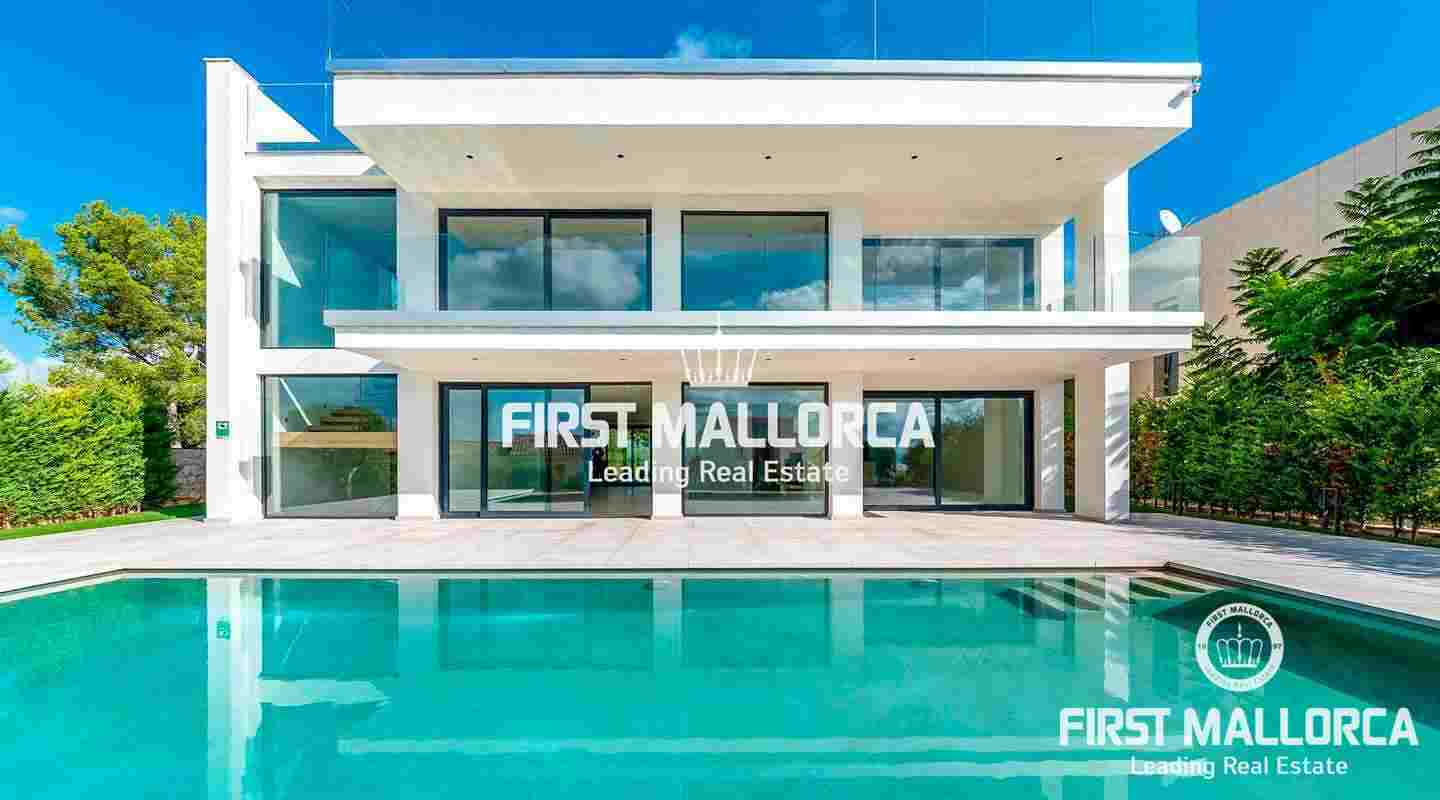 Spektakuläre Luxusvilla in Aucanada mit hochwertiger Ausstattung und