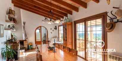 Inmobiliaria picture 5 Ref. Nº. 70418