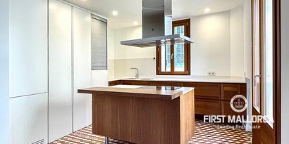 Real Estates picture 5 Ref. R16703