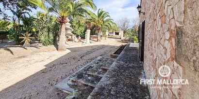Real Estates picture 21 Ref. 70709