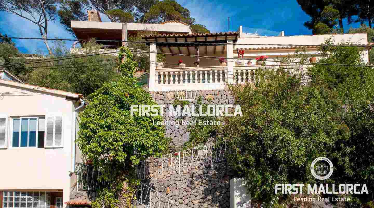 Gepflegtes Haus mit schönem Blick auf den Hafen und die Berge in Puerto