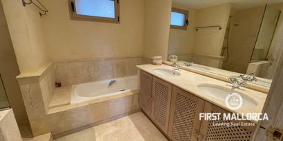 Inmobiliaria picture 12 Ref. Nº. R19044