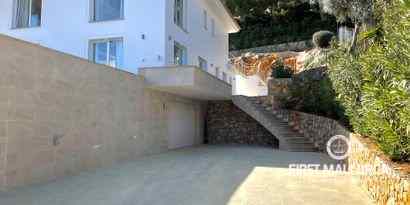 Real Estates picture 21 Ref. R19716