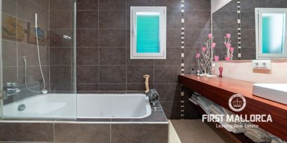 Real Estates picture 16 Ref. 74024