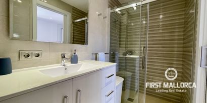 Real Estates picture 12 Ref. R20375