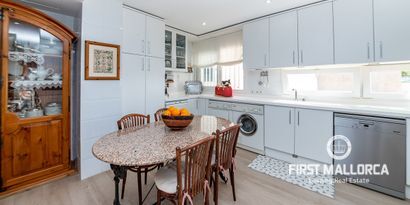 Inmobiliaria picture 5 Ref. Nº. 74786