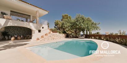 Inmobiliaria picture 0 Ref. Nº. R20905