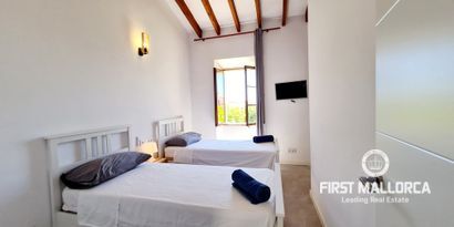 Real Estates picture 6 Ref. 74923