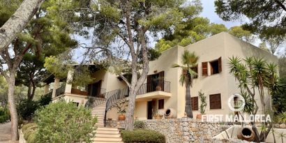 Inmobiliaria picture 1 Ref. Nº. 52943