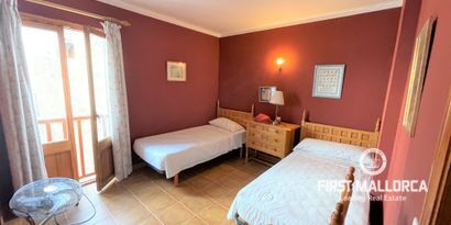 Real Estates picture 2 Ref. R21978