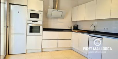 Real Estates picture 10 Ref. R22057