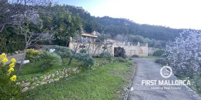 Real Estates picture 0 Ref. 70011