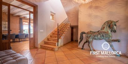 Inmobiliaria picture 9 Ref. Nº. R10340