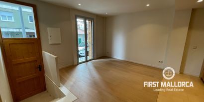 Real Estates picture 3 Ref. R22643