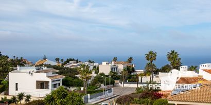 Real Estates picture 3 Ref. 76556