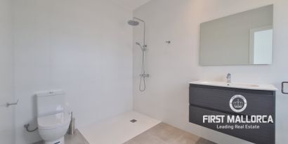 Real Estates picture 13 Ref. R22914