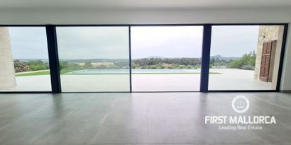 Real Estates picture 3 Ref. R22914