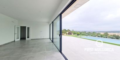 Real Estates picture 4 Ref. R22914