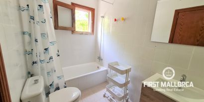 Real Estates picture 10 Ref. R23321