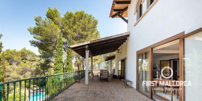 Real Estates picture 8 Ref. 77063