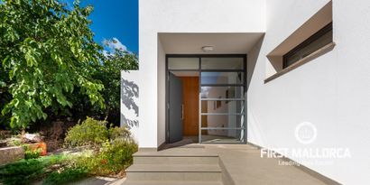 Real Estates picture 7 Ref. 77291