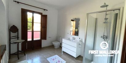 Real Estates picture 11 Ref. 74273