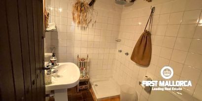 Real Estates picture 21 Ref. 74273