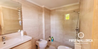 Real Estates picture 17 Ref. R23532