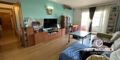 Real Estates picture 3 Ref. 77572