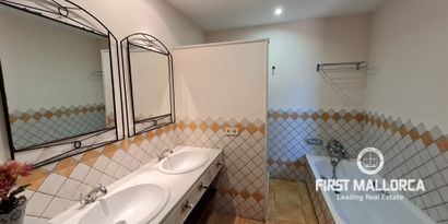 Real Estates picture 8 Ref. Nr. R17140