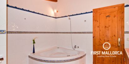 Real Estates picture 13 Ref. R23752