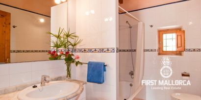 Real Estates picture 15 Ref. R23752