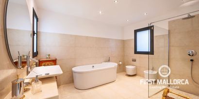 Inmobiliaria picture 11 Ref. Nº. 77834