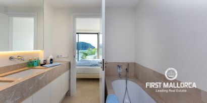 Inmobiliaria picture 18 Ref. Nº. 77800