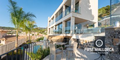 Inmobiliaria picture 4 Ref. Nº. 77800