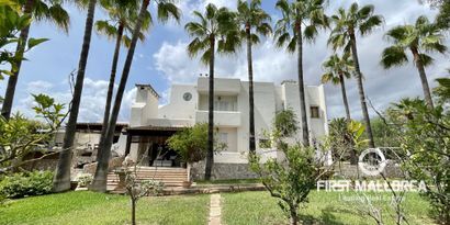 Real Estates picture 0 Ref. 77574