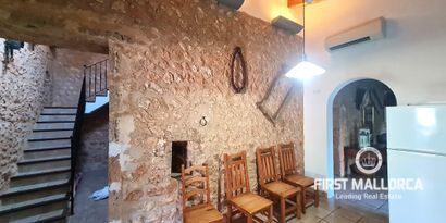 Real Estates picture 9 Ref. R23788