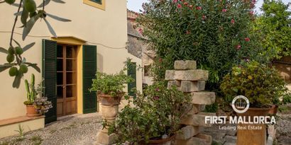 Real Estates picture 5 Ref. 77882