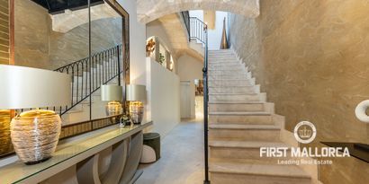 Real Estates picture 3 Ref. 78163