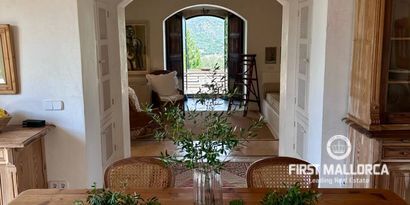 Real Estates picture 12 Ref. R24244