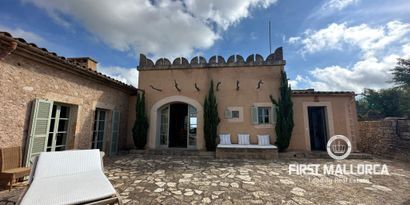 Real Estates picture 4 Ref. R24244