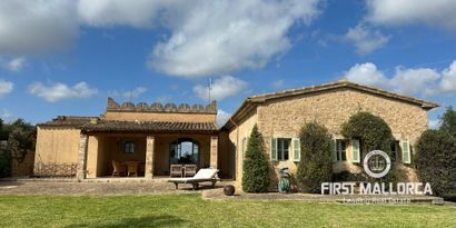 Real Estates picture 2 Ref. R24244