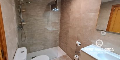 Real Estates picture 6 Ref. R24361