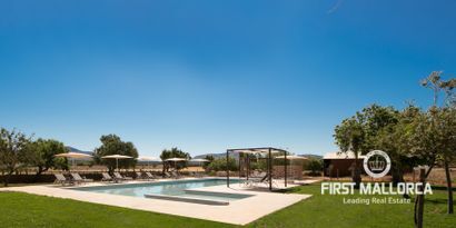 Real Estates picture 2 Ref. 77846