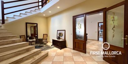 Inmobiliaria picture 2 Ref. Nº. R24393