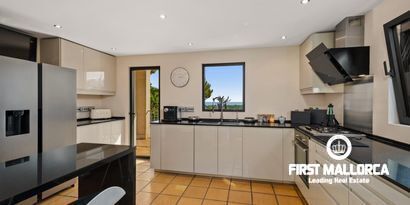 Inmobiliaria picture 5 Ref. Nº. R23634