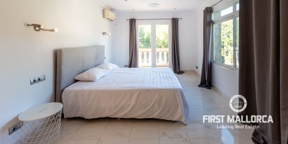 Real Estates picture 10 Ref. R24481