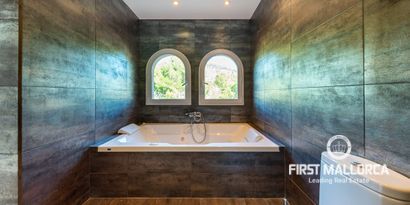 Real Estates picture 12 Ref. R24481